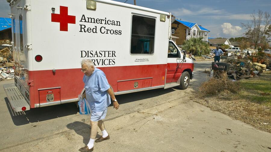 La Cruz Roja tiene ayuda preposicionada en Florida