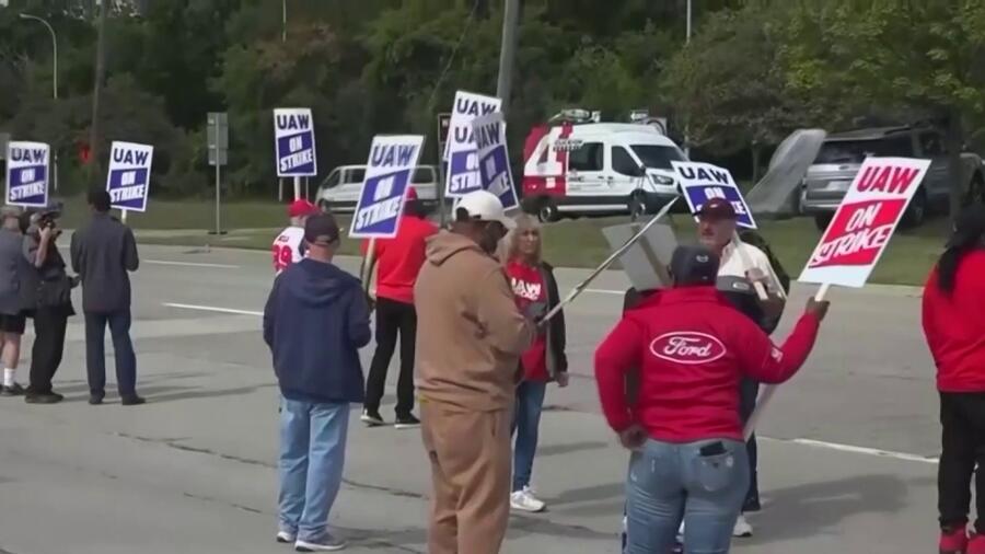 Trabajadores de Ford en huelga