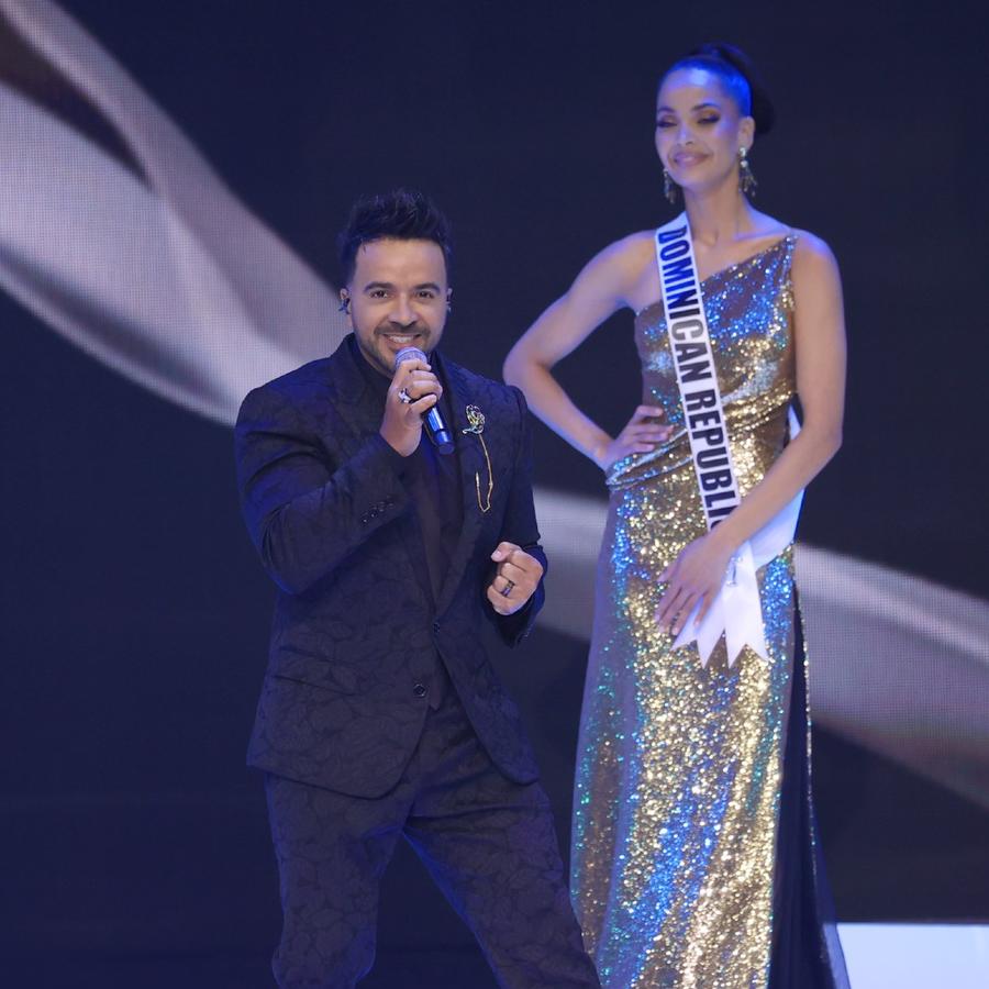 Luis Fonsi, presentación en Miss Universo 2021