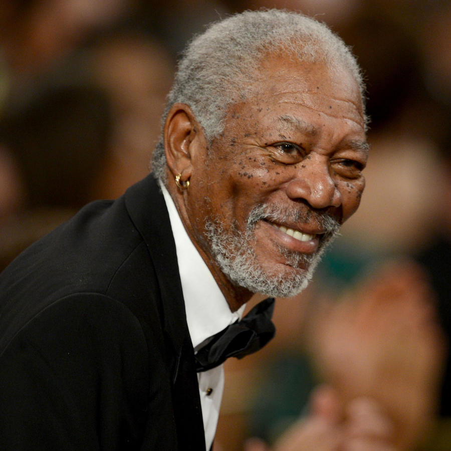 Morgan Freeman recibirá el premio de AARP a su carrera. 