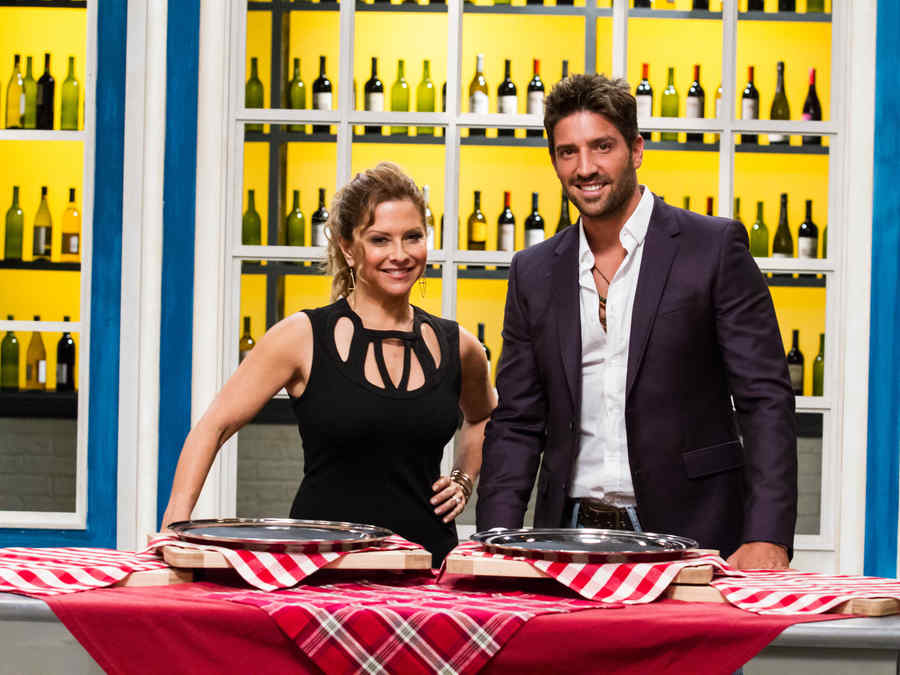 Ingrid Hoffmann y David Chocarro detrás de cámaras en Top Chef Estrellas