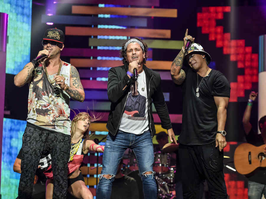 Daddy Yankee, wisin, carlos vives, premios billboard 2015