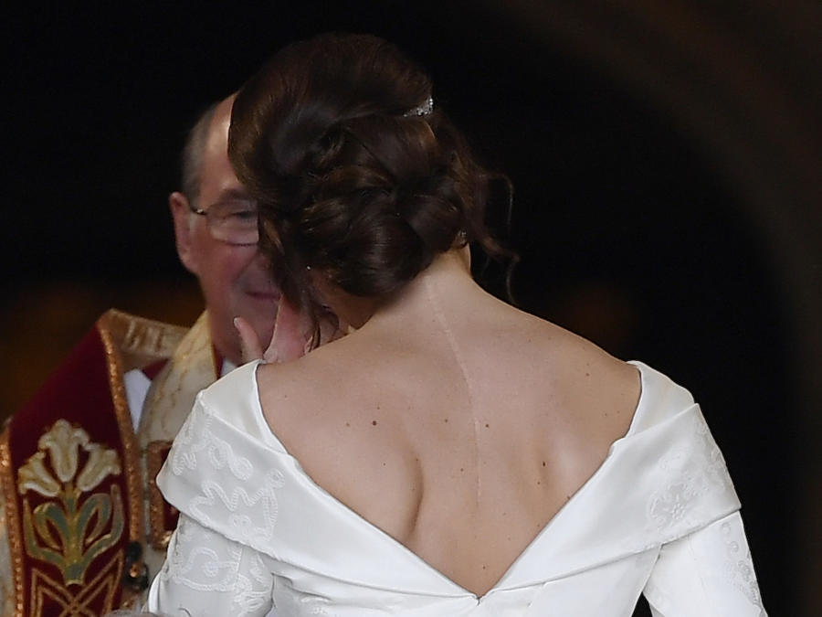 La princesa Eugenie, durante su enlace el 12 de octubre en el castillo de Windsor. 