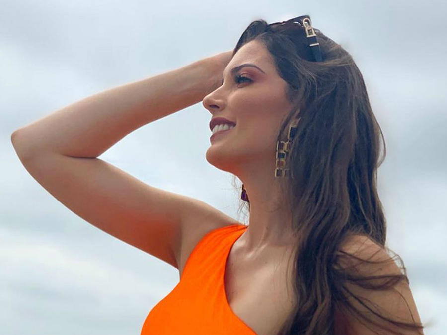 Cristina Hidalgo, Miss Ecuador 2019, Miss Universo 2019 posa en traje de baño