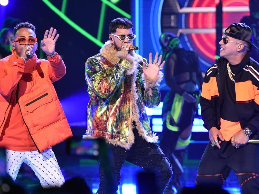 Ozuna, Anuel AA y Daddy Yankee en los Latin American Music Awards 2019