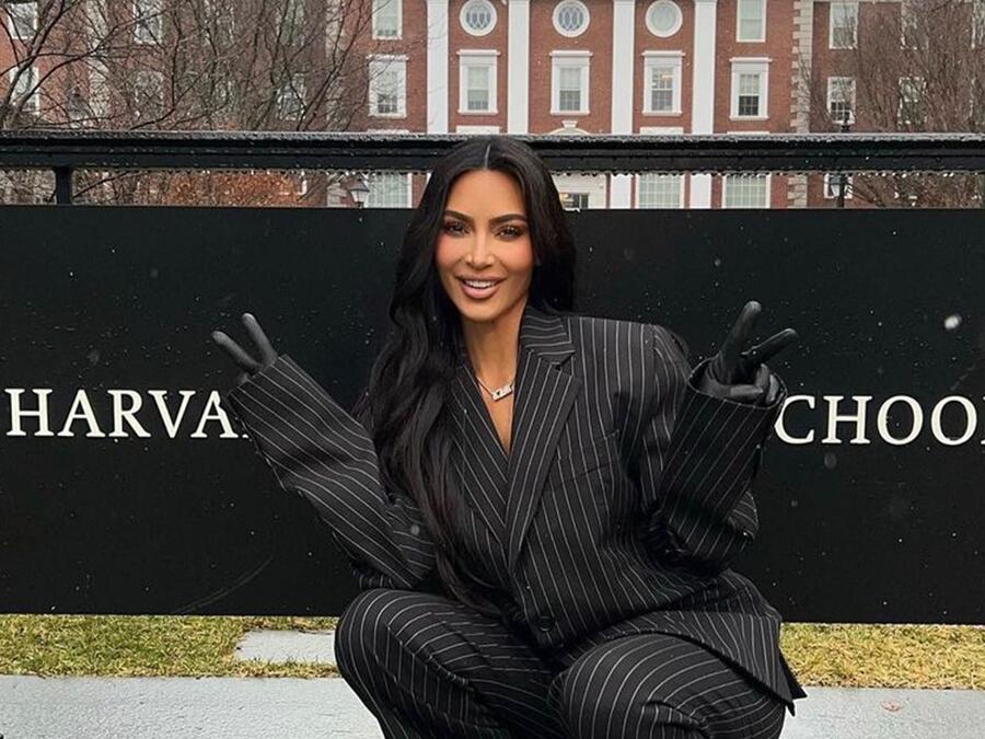 Kim Kardashian en la Universidad de Harvard
