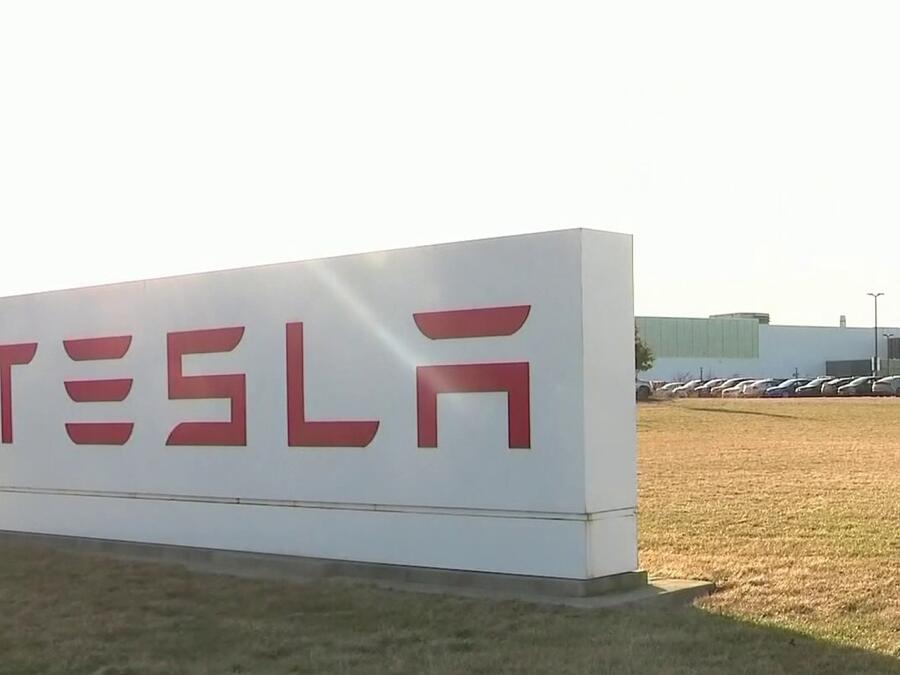 Tesla rebaja $2,000 en precio de tres modelos que vende en Estados Unidos