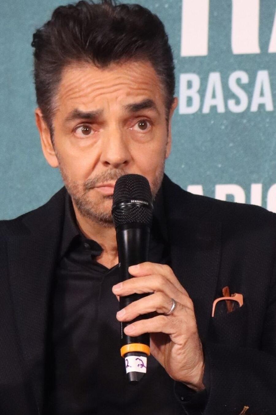 Eugenio Derbez asiste a la conferencia de prensa de la película 'Radical' en el Hotel St Regis el 10 de octubre de 2023 en Ciudad de México, México.
