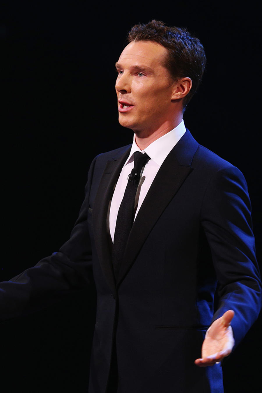 Benedict Cumberbatch le ruega a sus fans que dejen de grabarle 