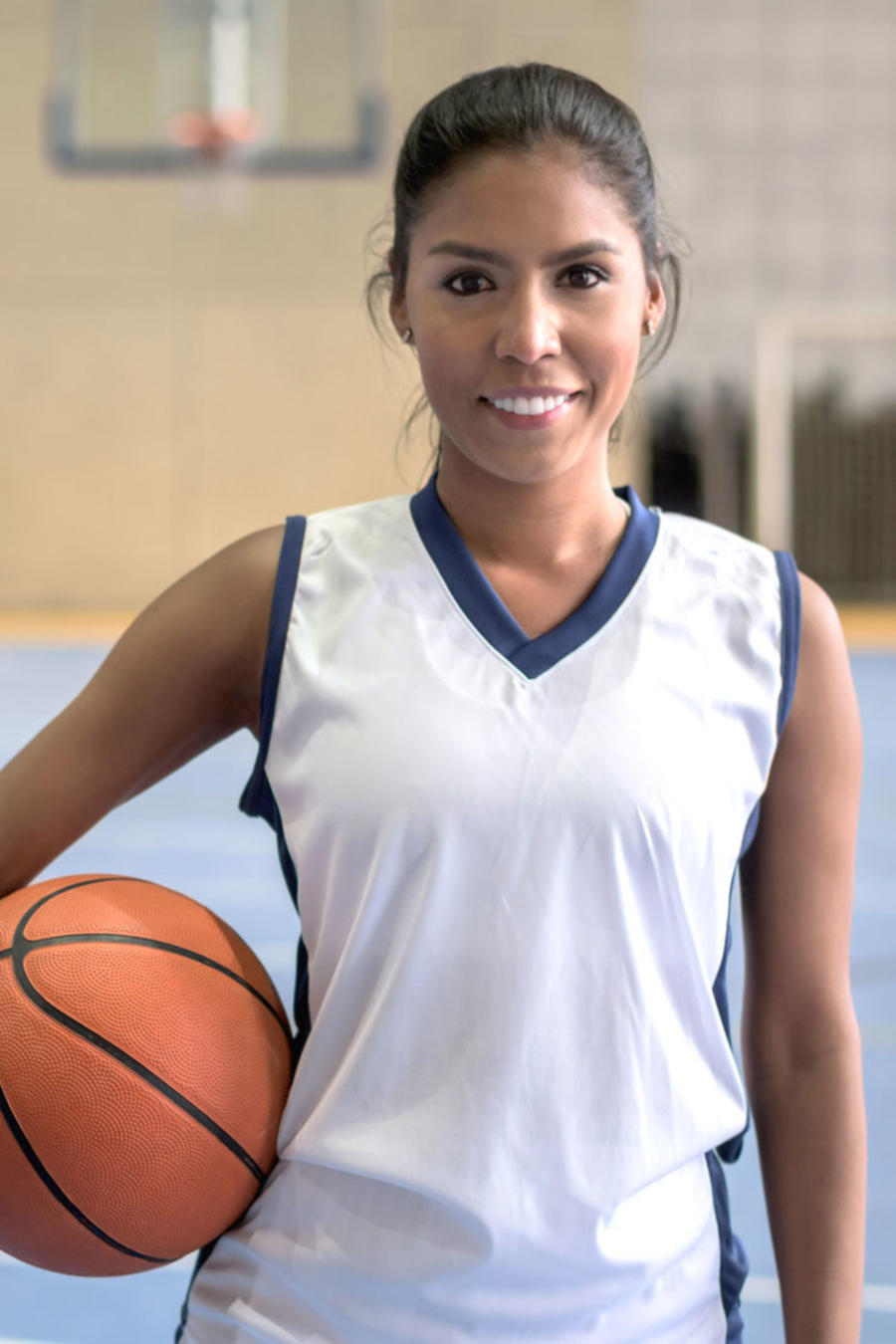 Jugadora latina de basketball