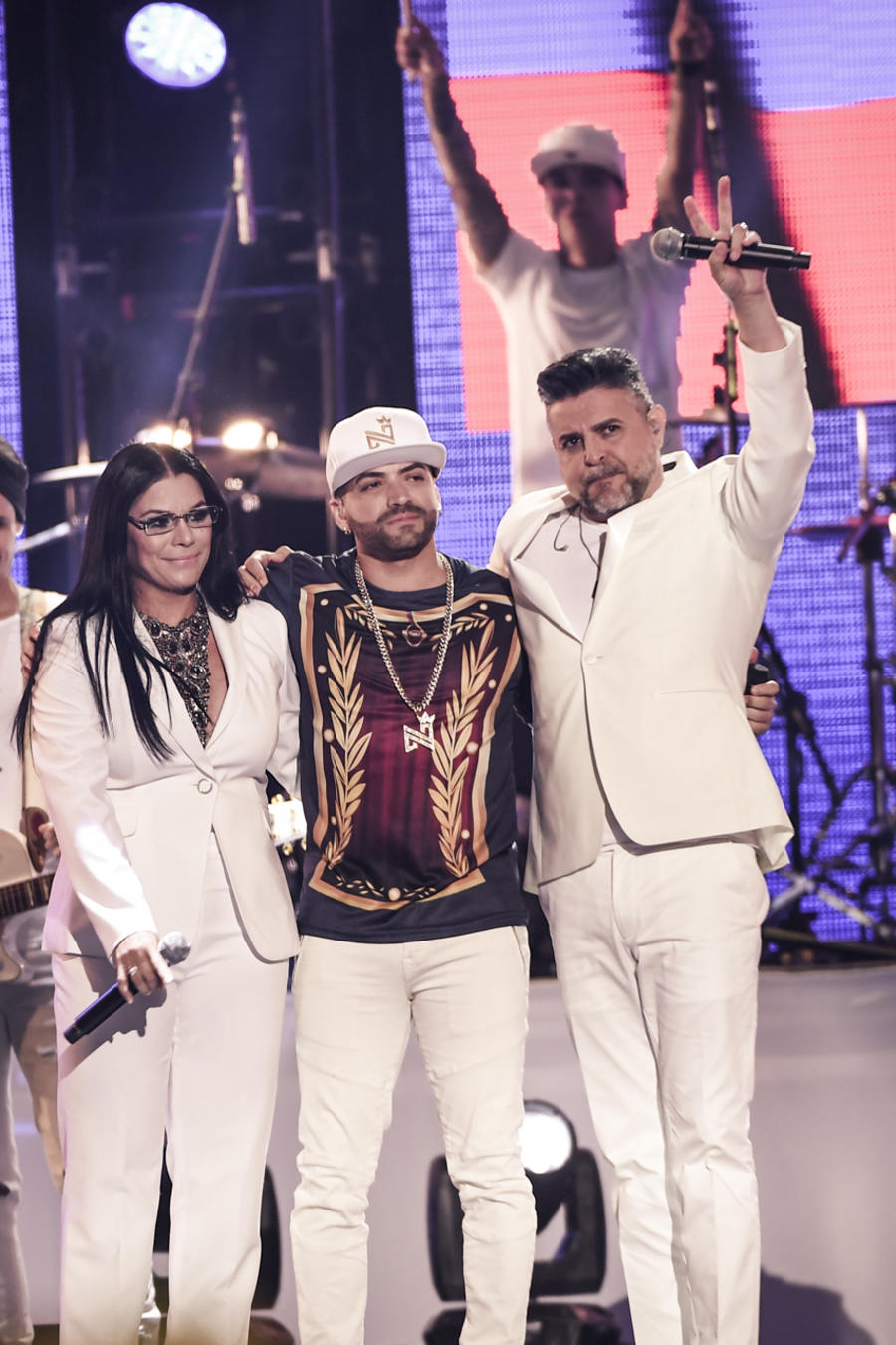 Olga Tañón, Nacho y Luis Enrique en Premios Tu Mundo 2017.
