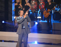 De todas las canciones que cantó Julio Iglesias en "Yo Me Llamo", ¿Cuál fue tu favorita?  Podrías volver a escucharla en la final.   VOTA
 