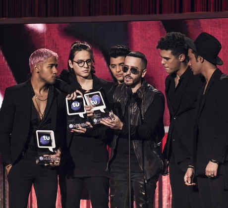 CNCO ft Yandel ganadores Premios Tu Mundo 2017