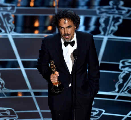 Alejandro González Iñárritu ganó el premio mejor director de los premios Oscar 2015.