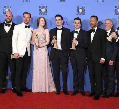 El equipo de "La La Land" en los Golden Globes 2017