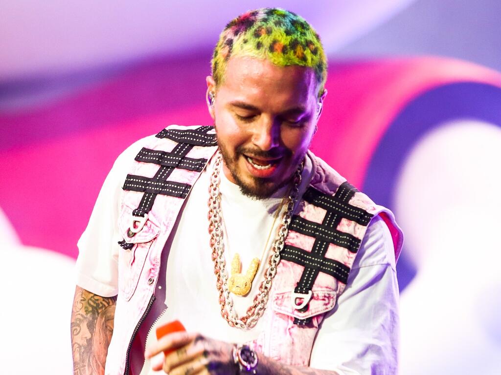 J Balvin's Hair Evolution in 13 Photos, From Rainbow to White Tiger Print &  Beyond