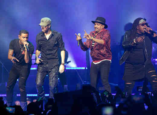 Enrique Iglesias & Pitbull In Concert