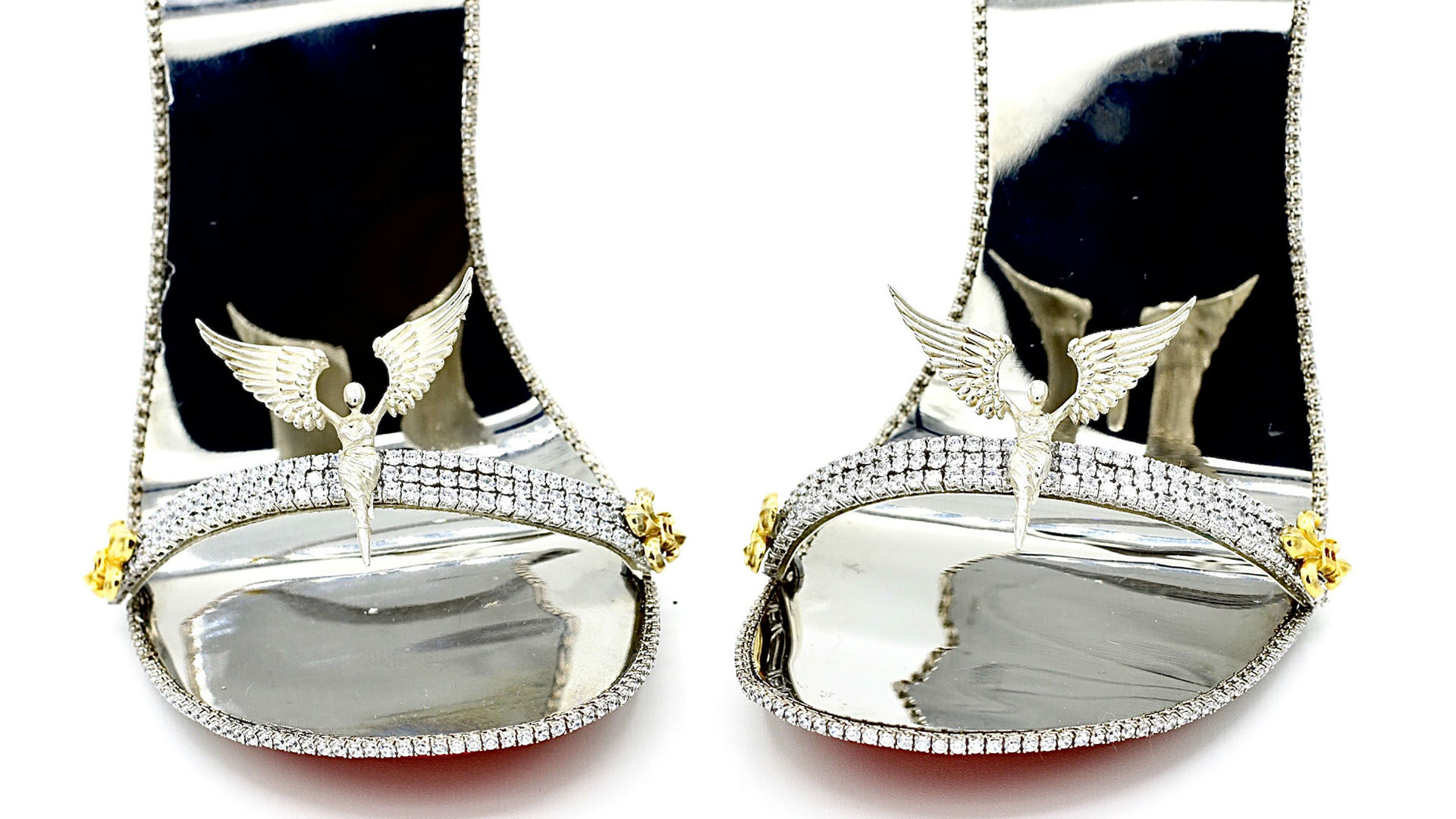 Decimal vino Posicionamiento en buscadores Estos son los zapatos más exclusivos del mundo, elaborados con oro y  diamantes